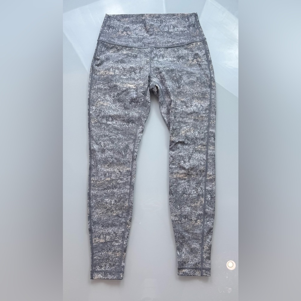Lululemon Athletica Gray Patterned Leggings Size 10 - Picture 2 of 7